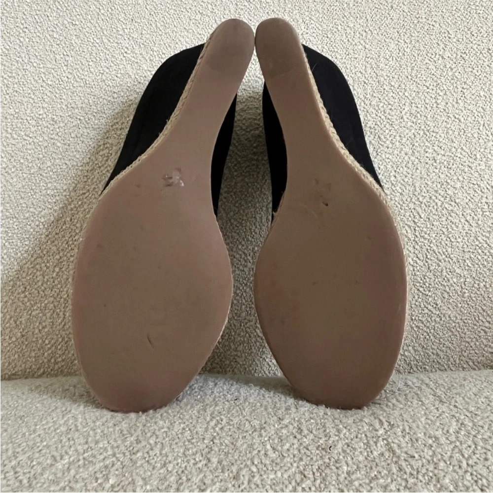 Tory Burch Open toe Jackie wedges.